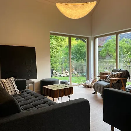 Dom W Marczowie 빌라 *