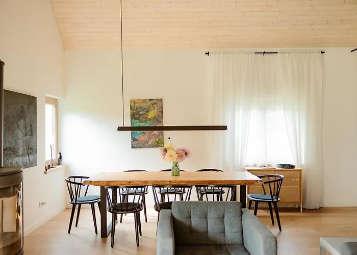 Dom W Marczowie Przezdziedza